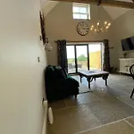 Converted Bullamoor Barns, Apartment *